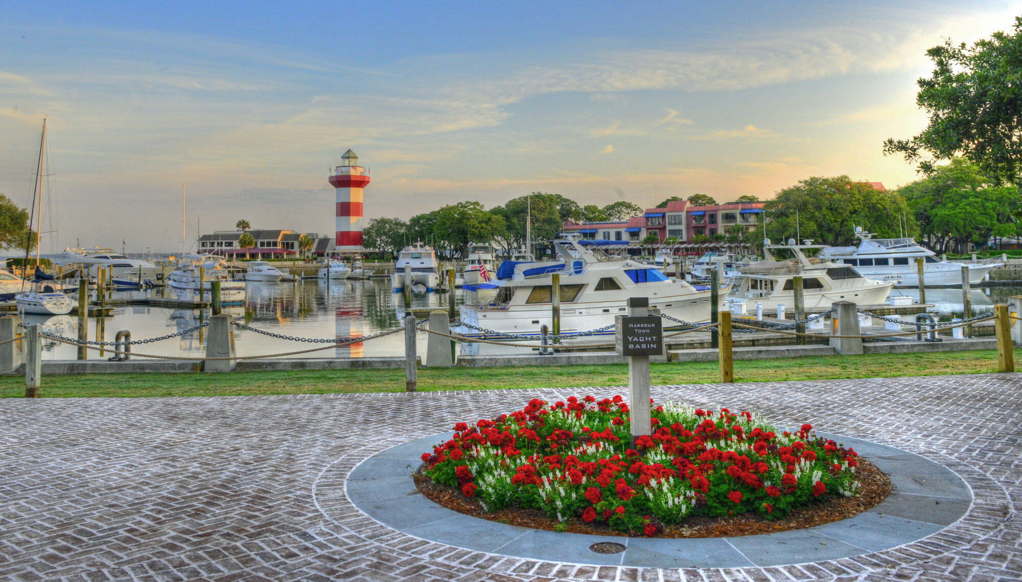 Hilton Head Island-Harbor Town Yacht Basin-Marina-At sunrise