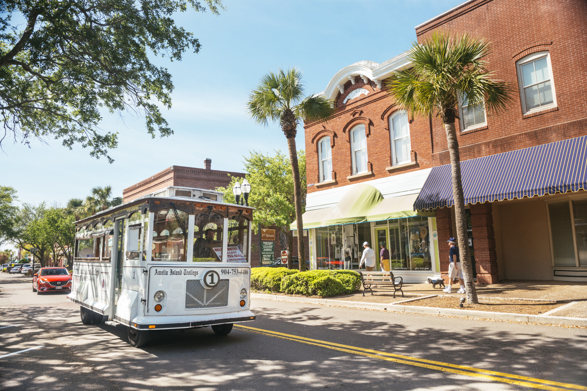 Fernandina Beach Trolley Tour Drives Main Street Amelia Island Florida